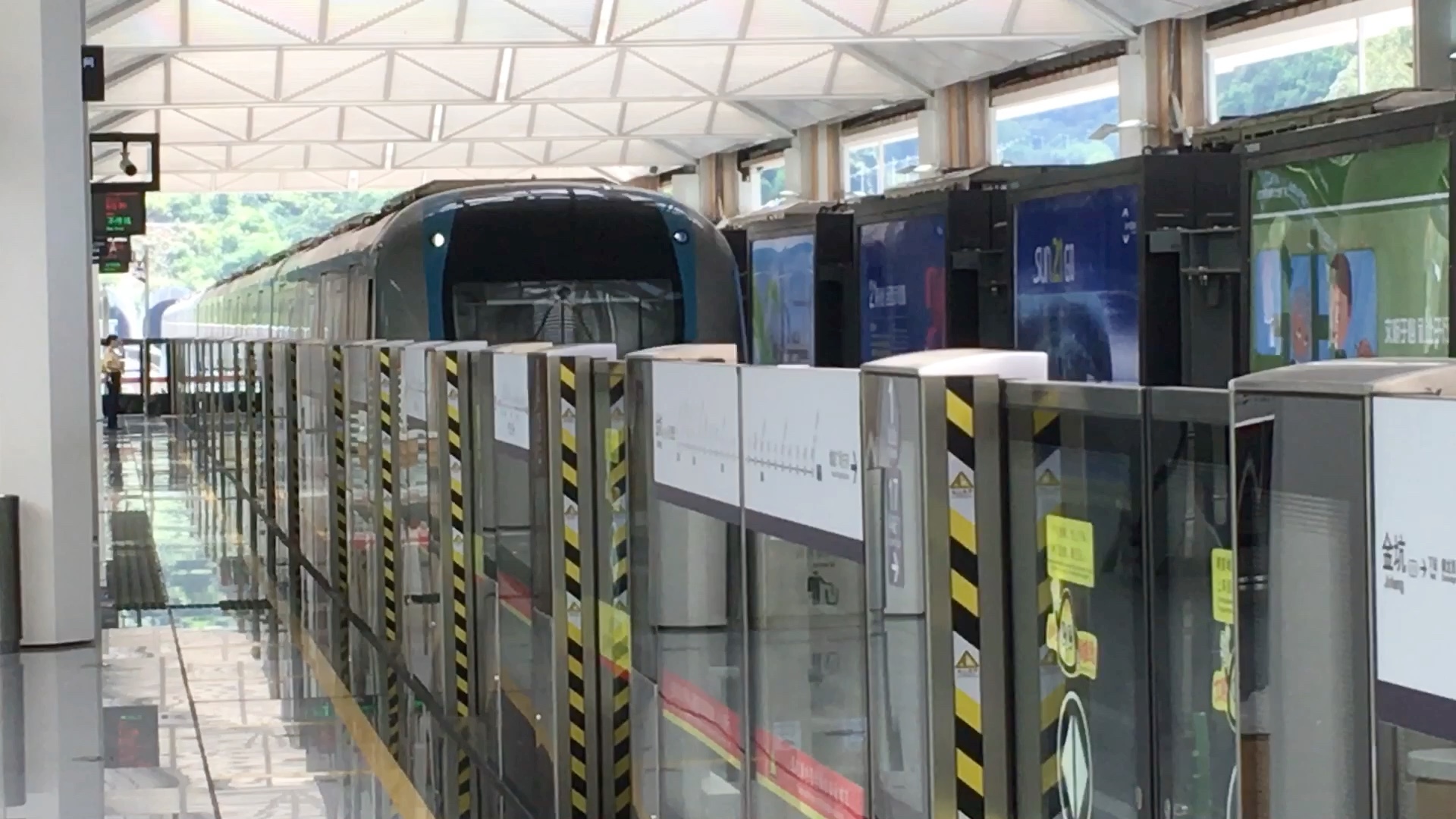 [广州地铁]21号线列车(金坑-长平区间)进出洞小合集 金坑站进站