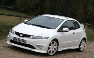 下载视频: 英版思域Type R（FN2)加速实录