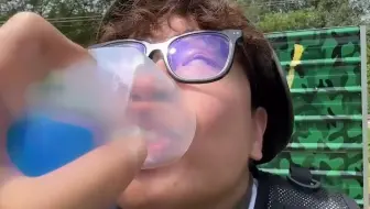 《枪战是你的谎言》