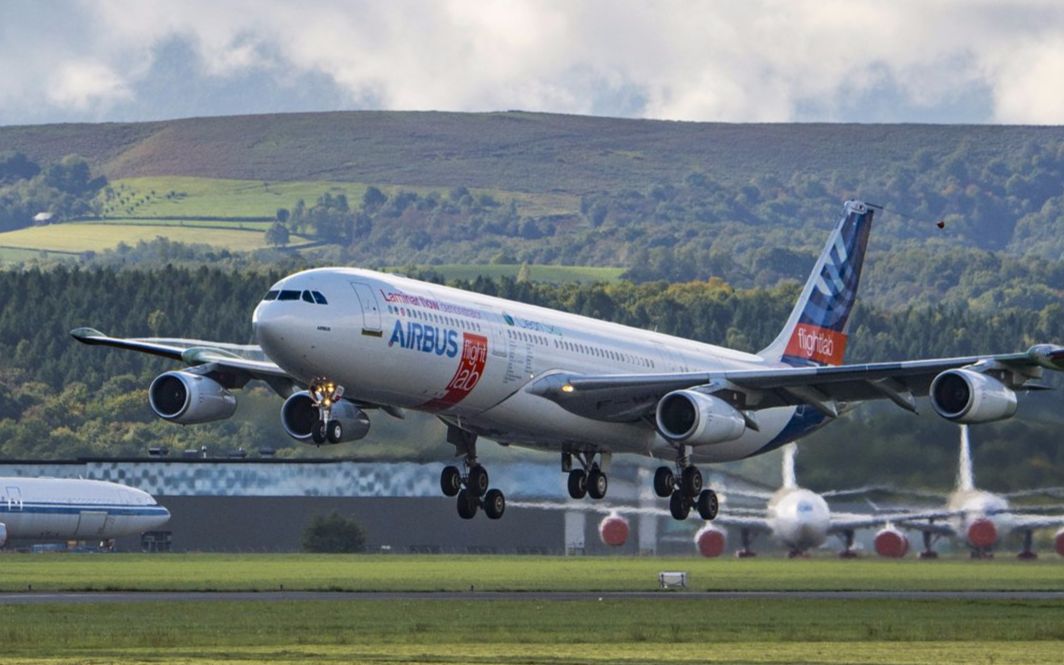 a340-blade 柏林航空展展示!这机翼太性感!