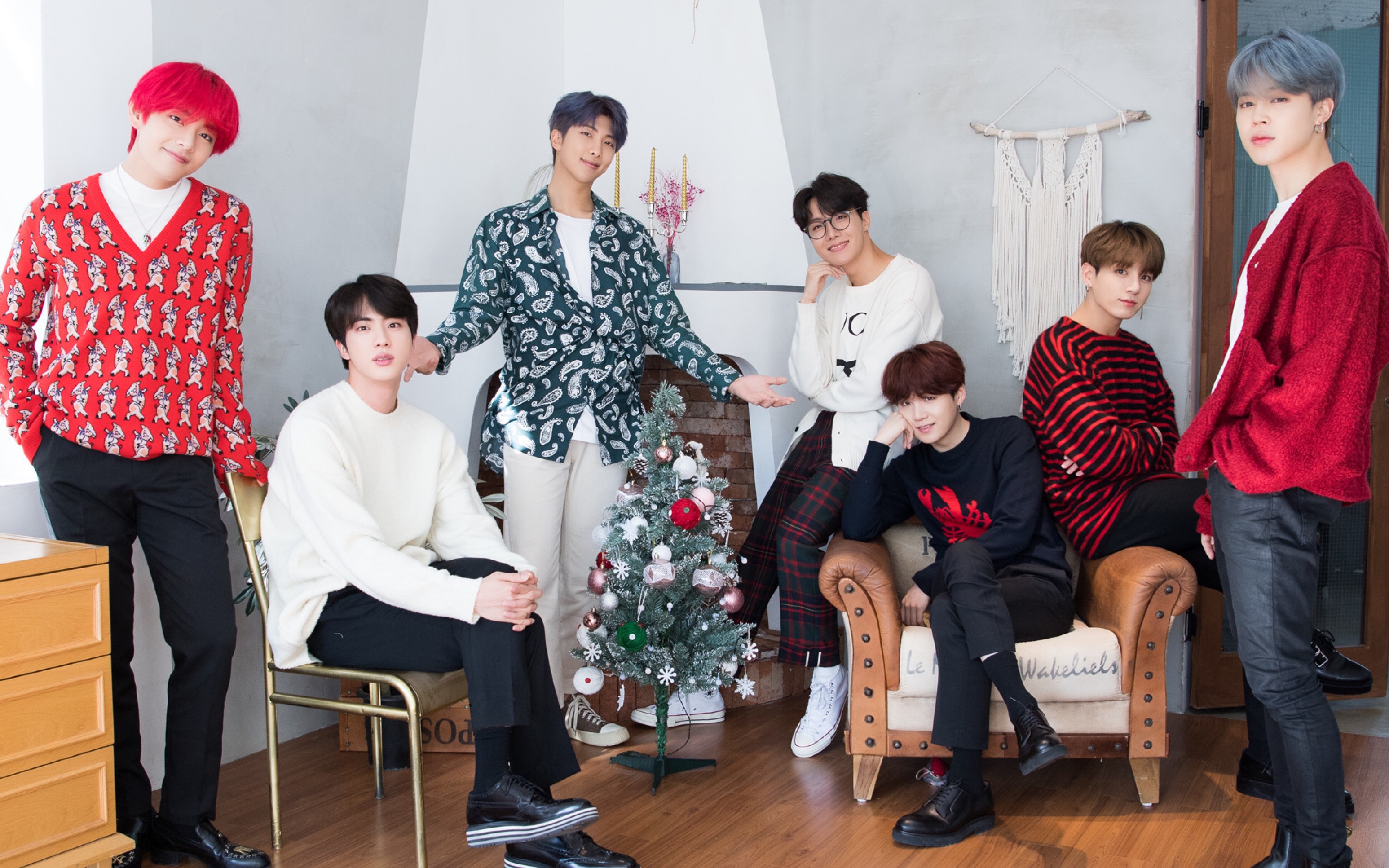 2018 kbs歌谣大祝祭红毯 防弹少年团相关_哔哩哔哩 (゜-゜)つロ 干杯