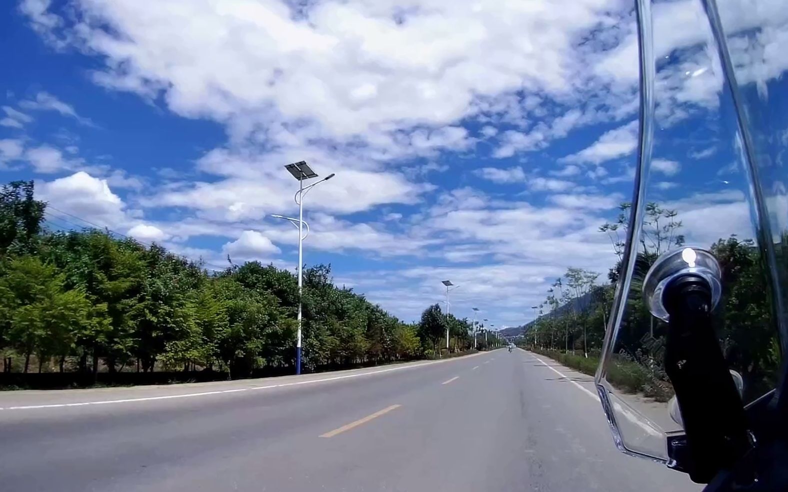 铃木dl650 2021年6月14 骑行在路上