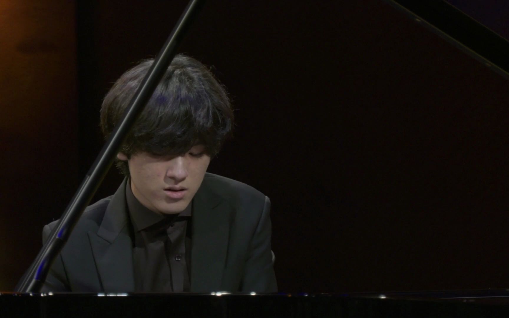 [图]【任奫灿/Yunchan Lim】李斯特/LISZT- 12首超技练习曲第五首《鬼火/Feux follets》（220610）