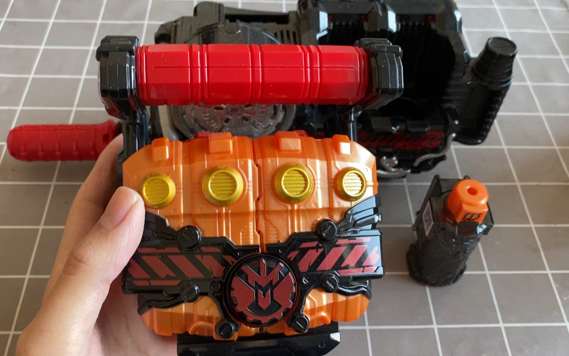 假面骑士build 熔岩拳套 把玩_哔哩哔哩_bilibili