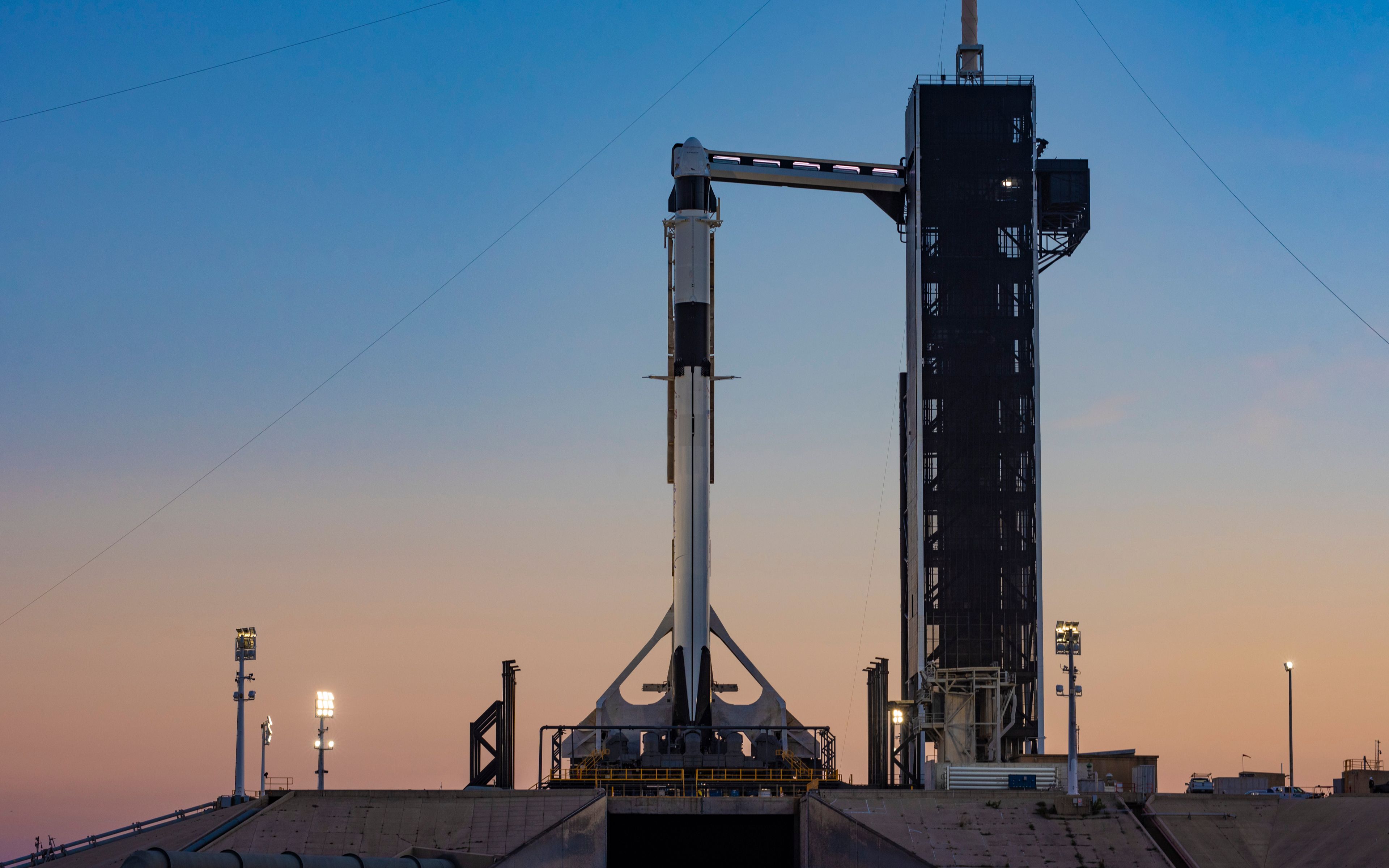 2019-03-02 spacex 载人龙飞船首次发射,美国踏出重返载人航天第一步