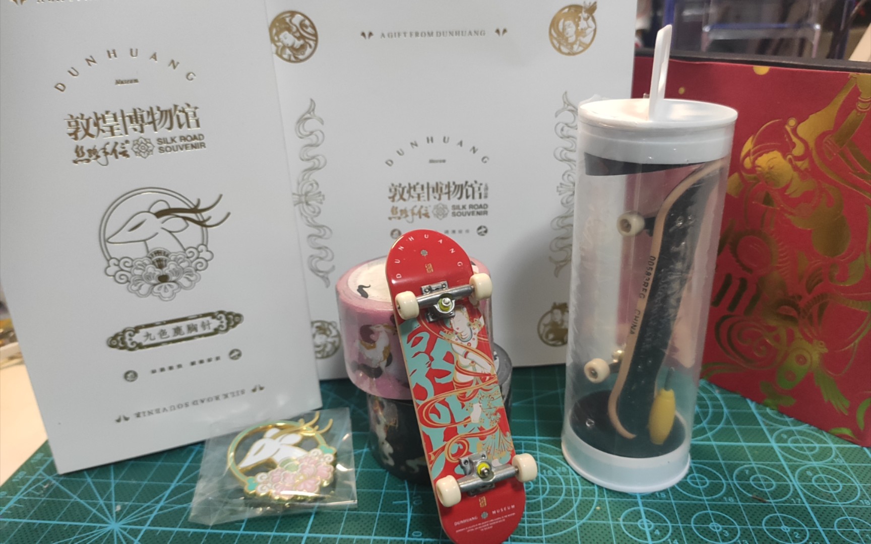 开箱丝路手信来自敦煌博物馆的周边