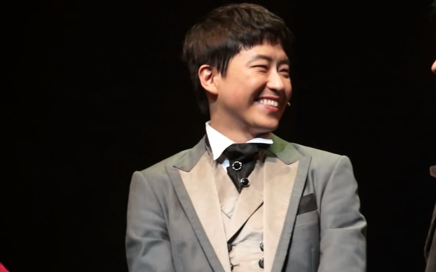 严基俊120824音乐剧开膛手杰克谢幕