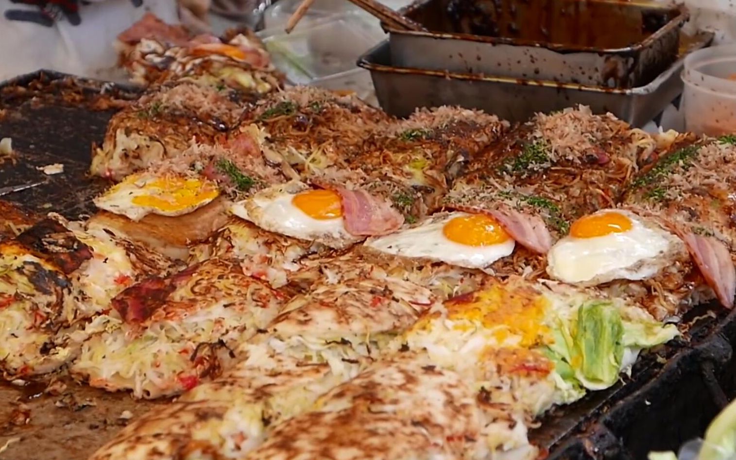 [日本]街头食品 - 海鲜煎饼铁板烧 大阪_哔哩哔哩 (゜-゜)つロ 干杯