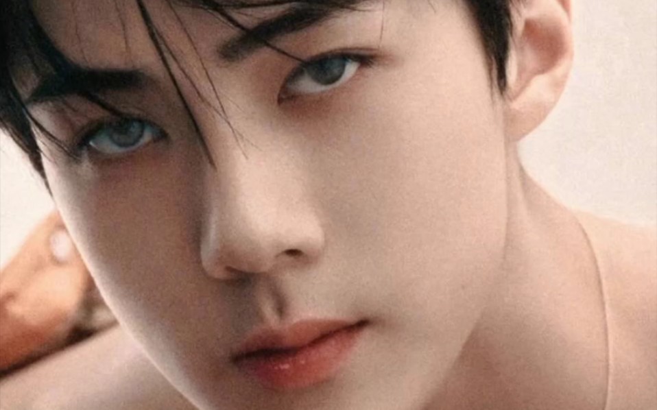 吴世勋好伟大的一张脸 挑不出毛病的神颜