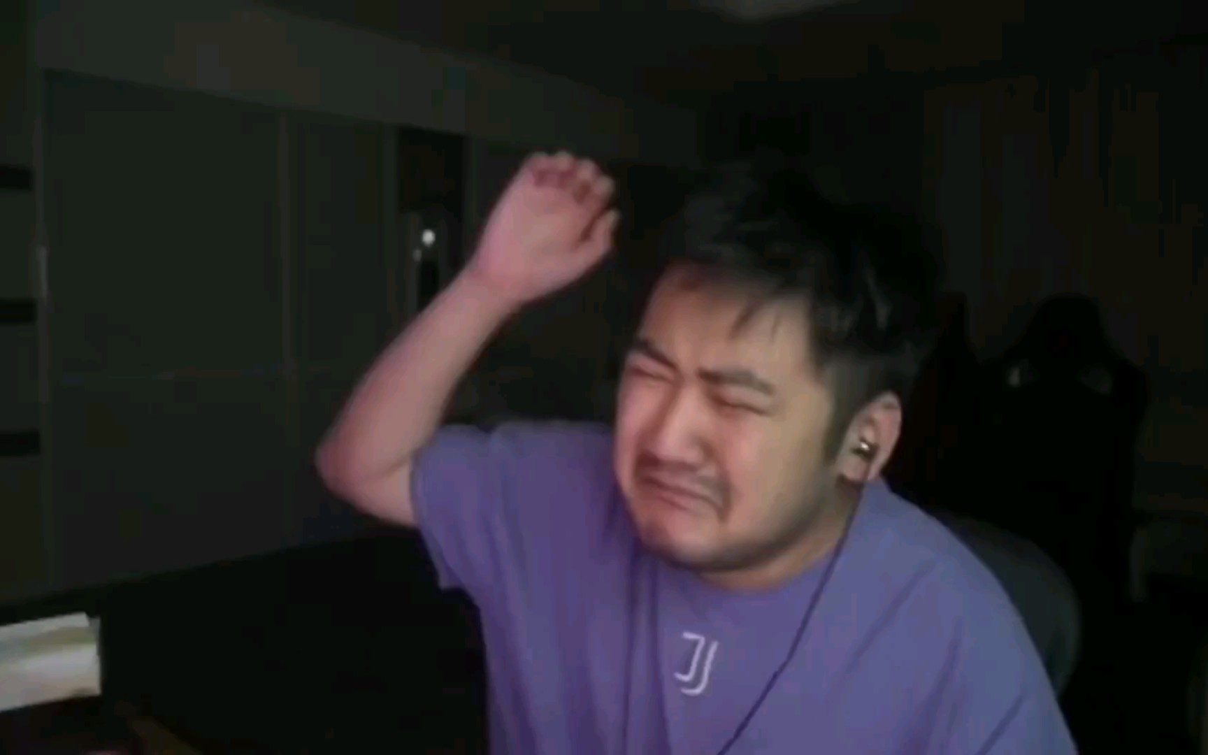 茄子哭老马一分钟