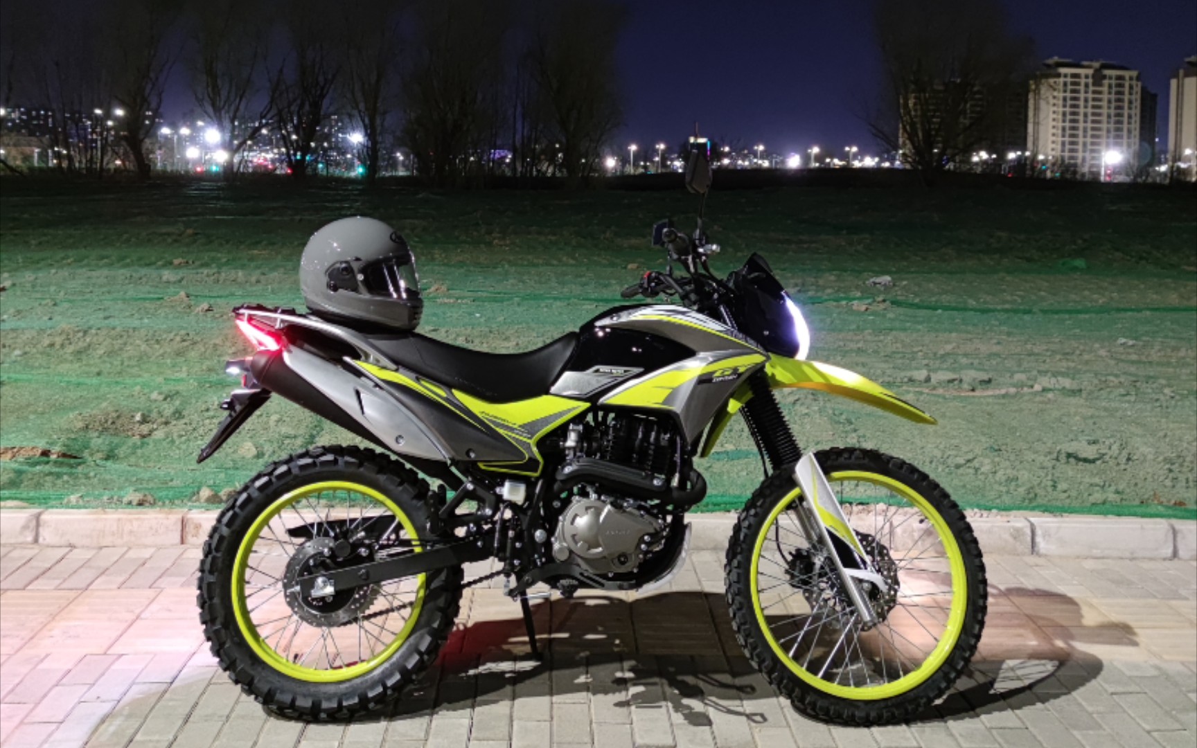 喜提宗申250x沙漠飞狐