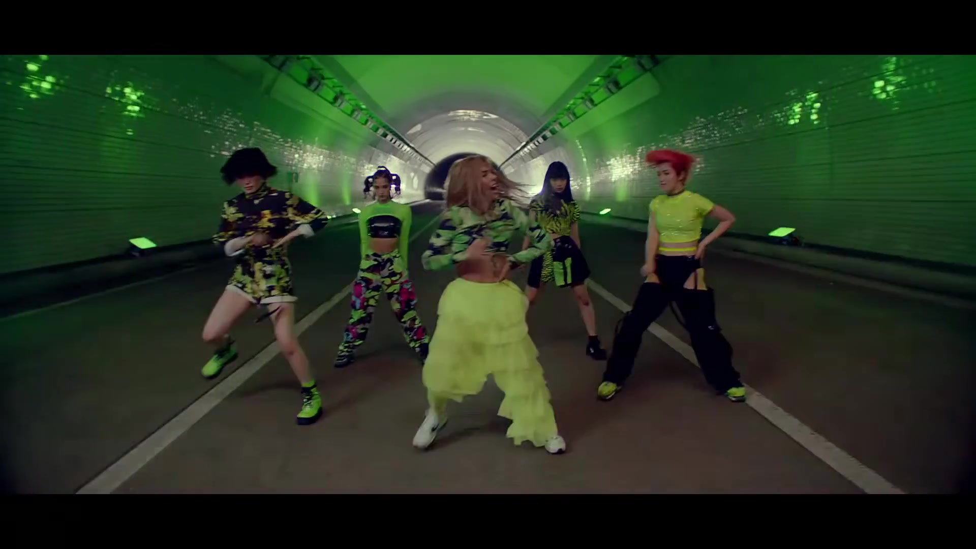 中日字幕日本女团fakynewage新世纪官方mv