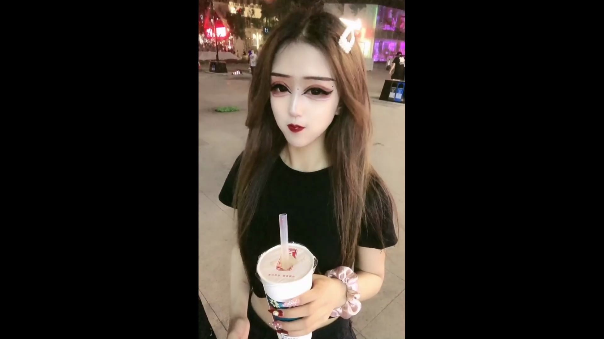 【土味世界】这样的精神小妹你爱了么:鱼露歌爱情宝典你值得拥有