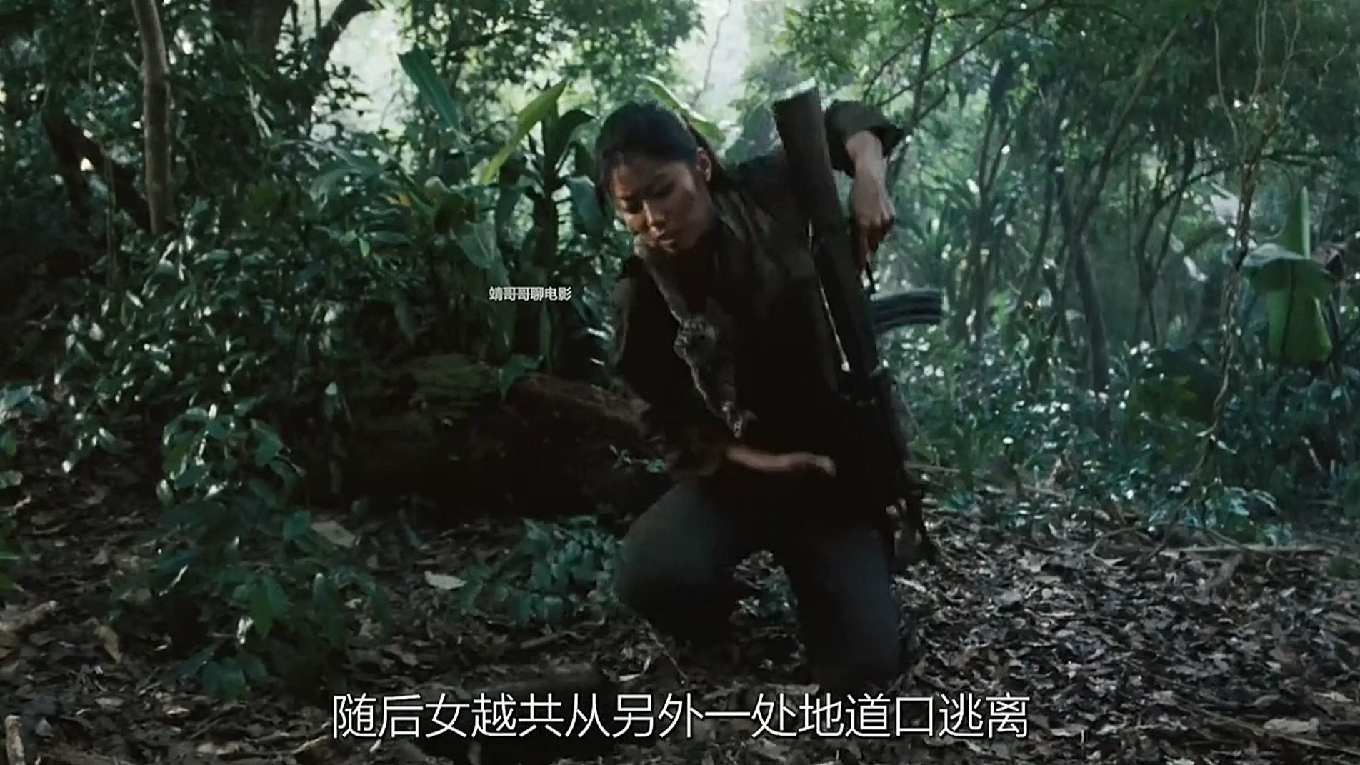 越南的地道战到底有多残忍,连兰博都不愿回忆的《隧道之鼠》