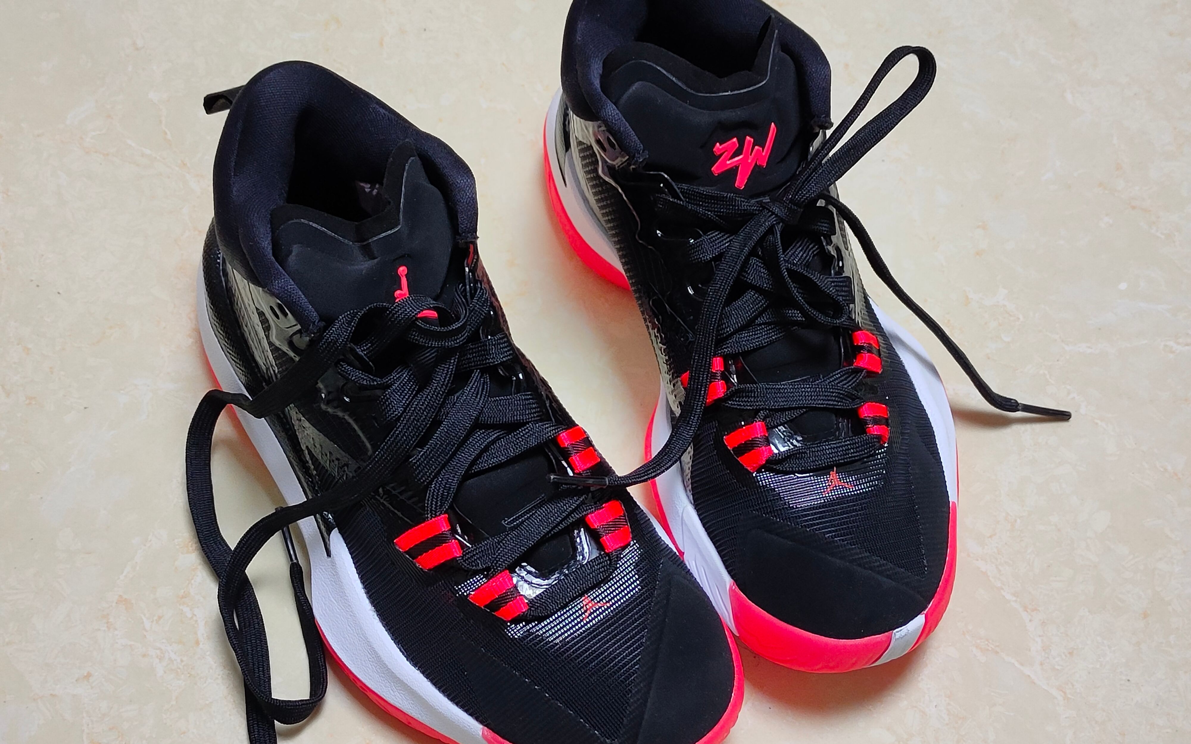 双11到手324元的air jordan zion 1看起来到底怎么样?