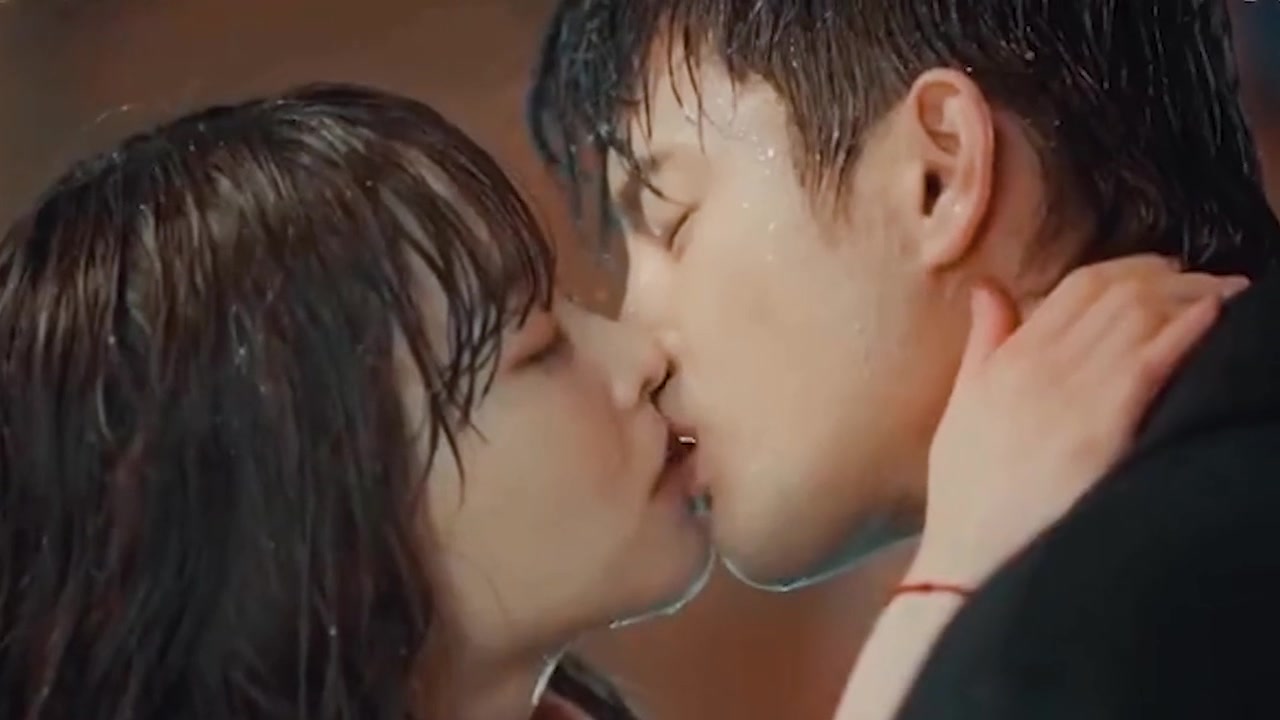 某天灭亡走进我家门徐仁国朴宝英令人疯狂的历代级吻戏