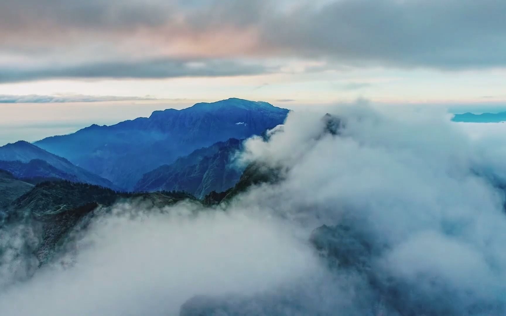 这个冬天很上镜 ,一路向冬冬天配雪山,仙气飘飘欲仙