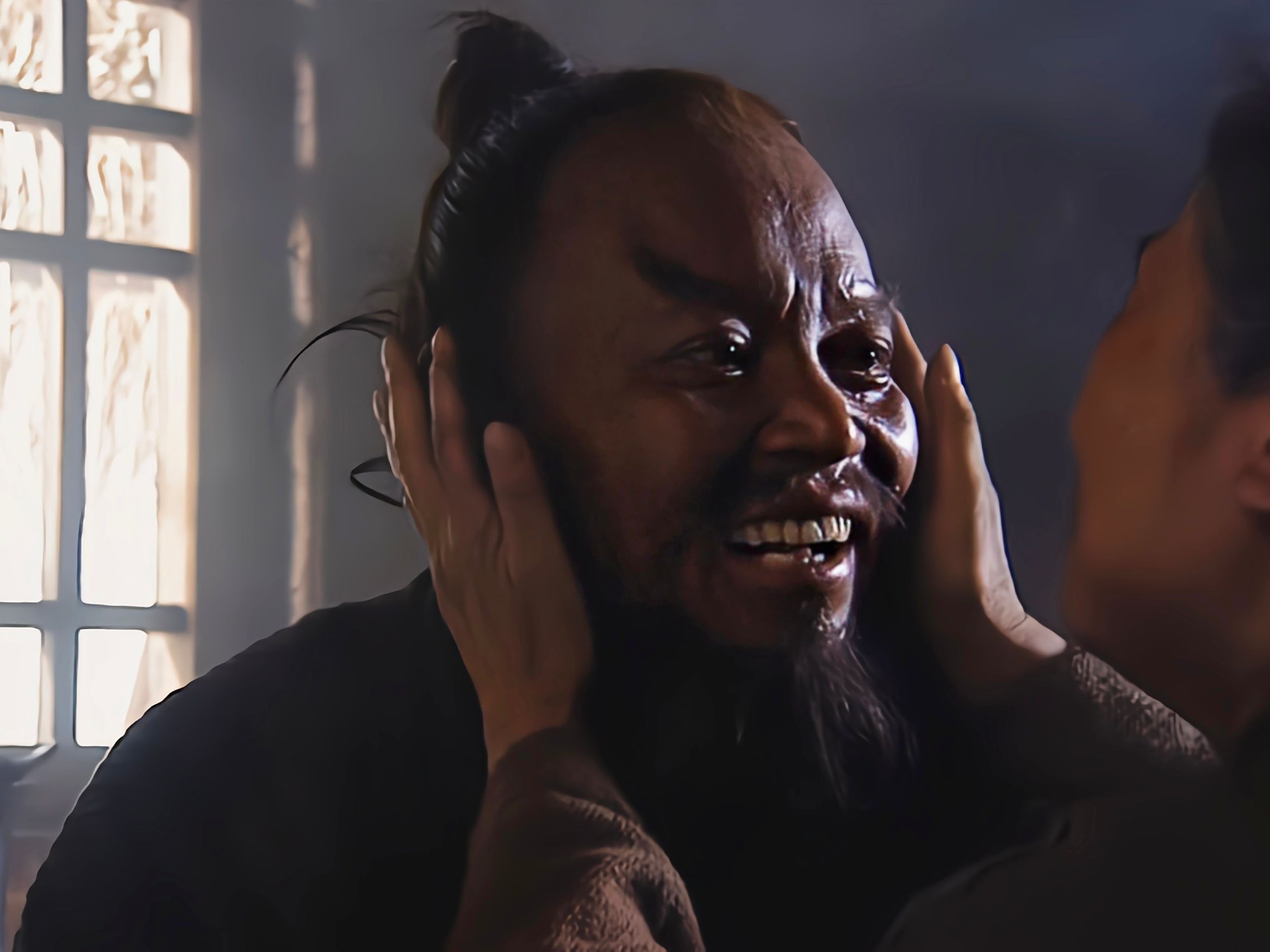 "再糙的汉子,在妈妈面前都是小宝贝"李逵背母