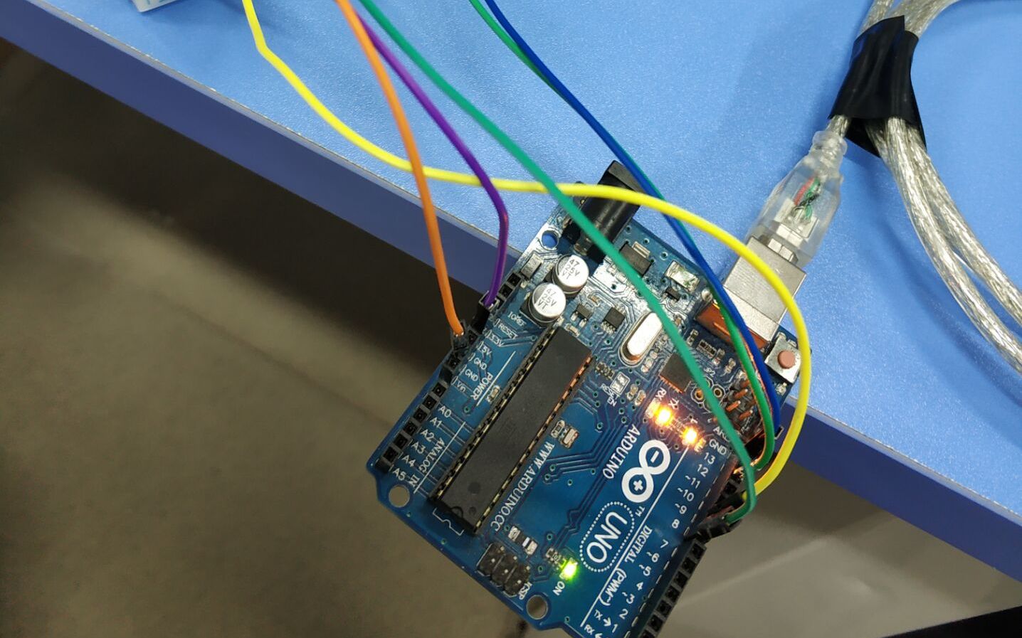 arduino+超声波传感器+led灯_哔哩哔哩_bilibili