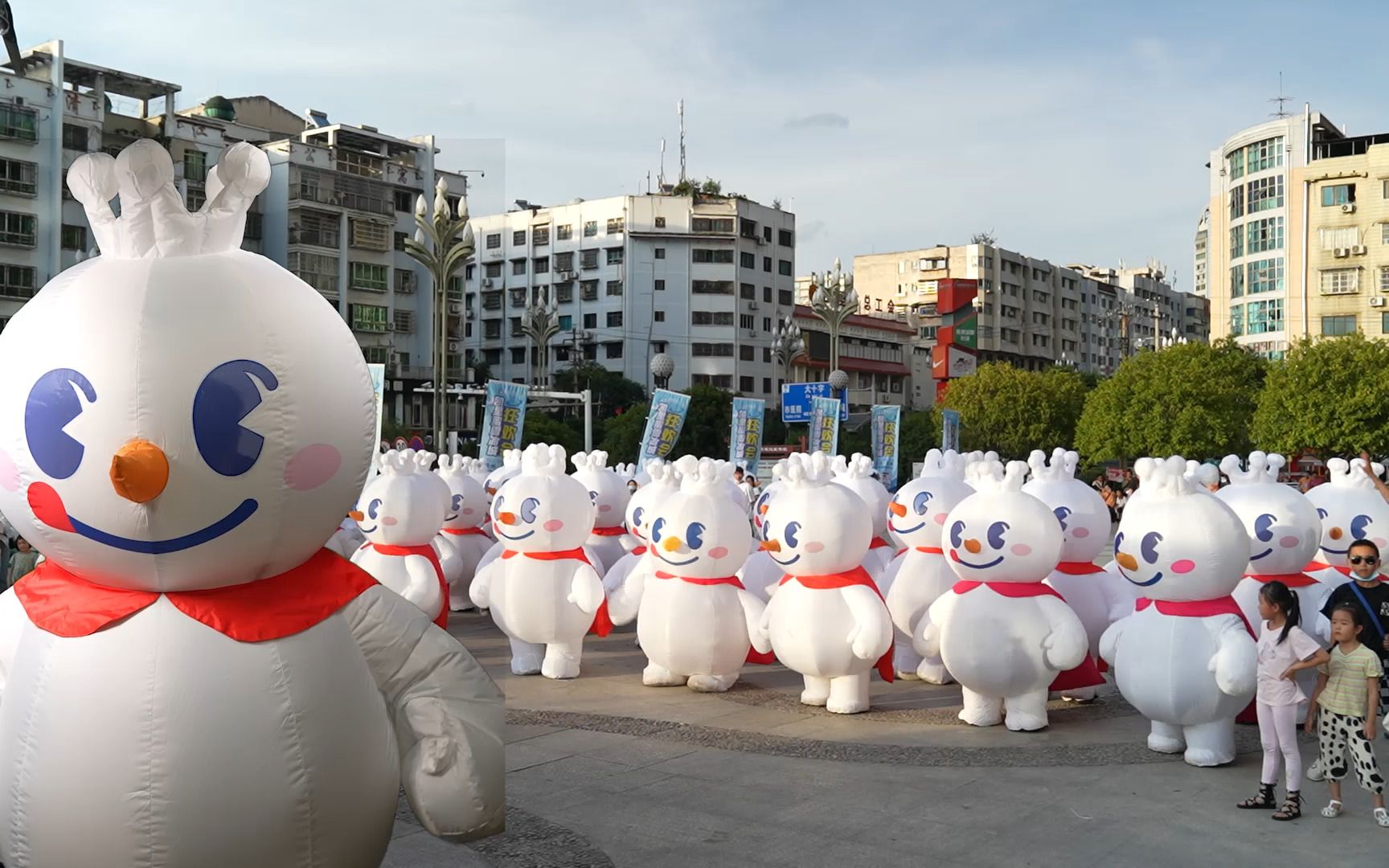 [图]你这背景太假了！假吗？