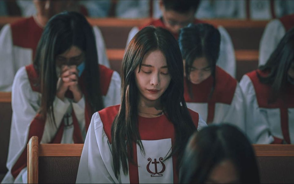 【伊甸园的毒蛇/李莎拉】