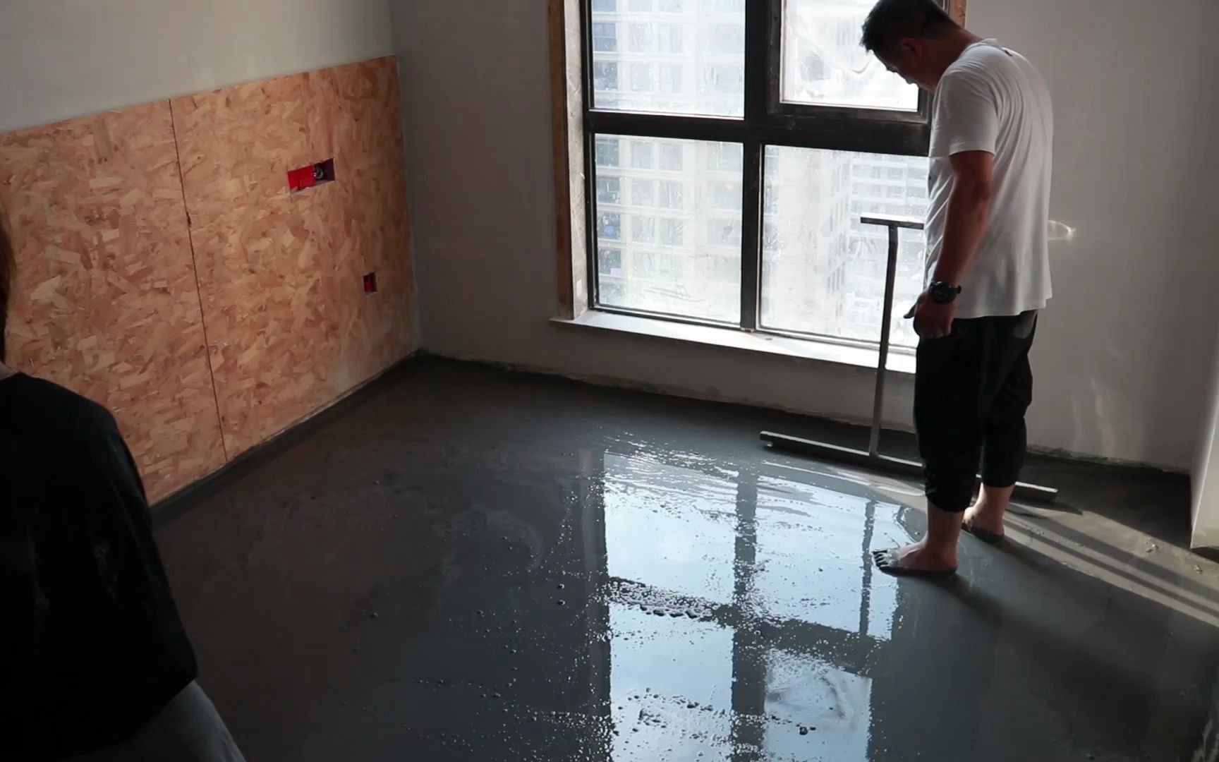 爱多邦建筑建材木地板基层找平的石膏基自流平