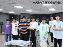 Descargar video: 【邓佳鑫】2020-2022专业考核全纪录