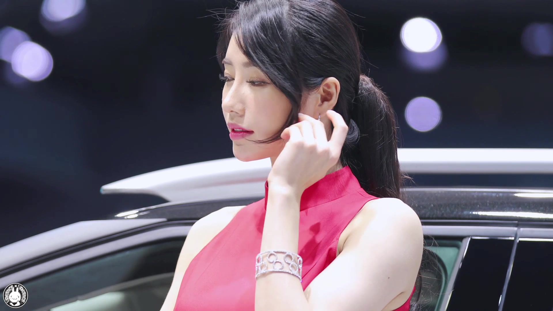 韩国绝美车模林率雅早期车展视频