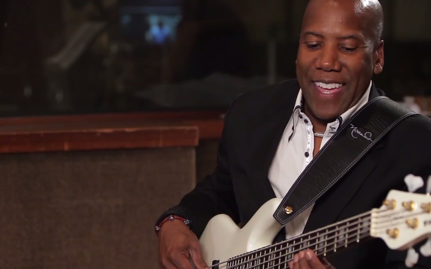 nathan east讲述录制sir duke的过程 cos旺达那个画面真的笑死人了