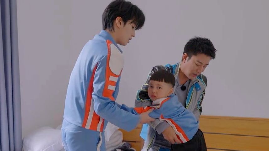 孩子尿裤子!严浩翔有洁癖!