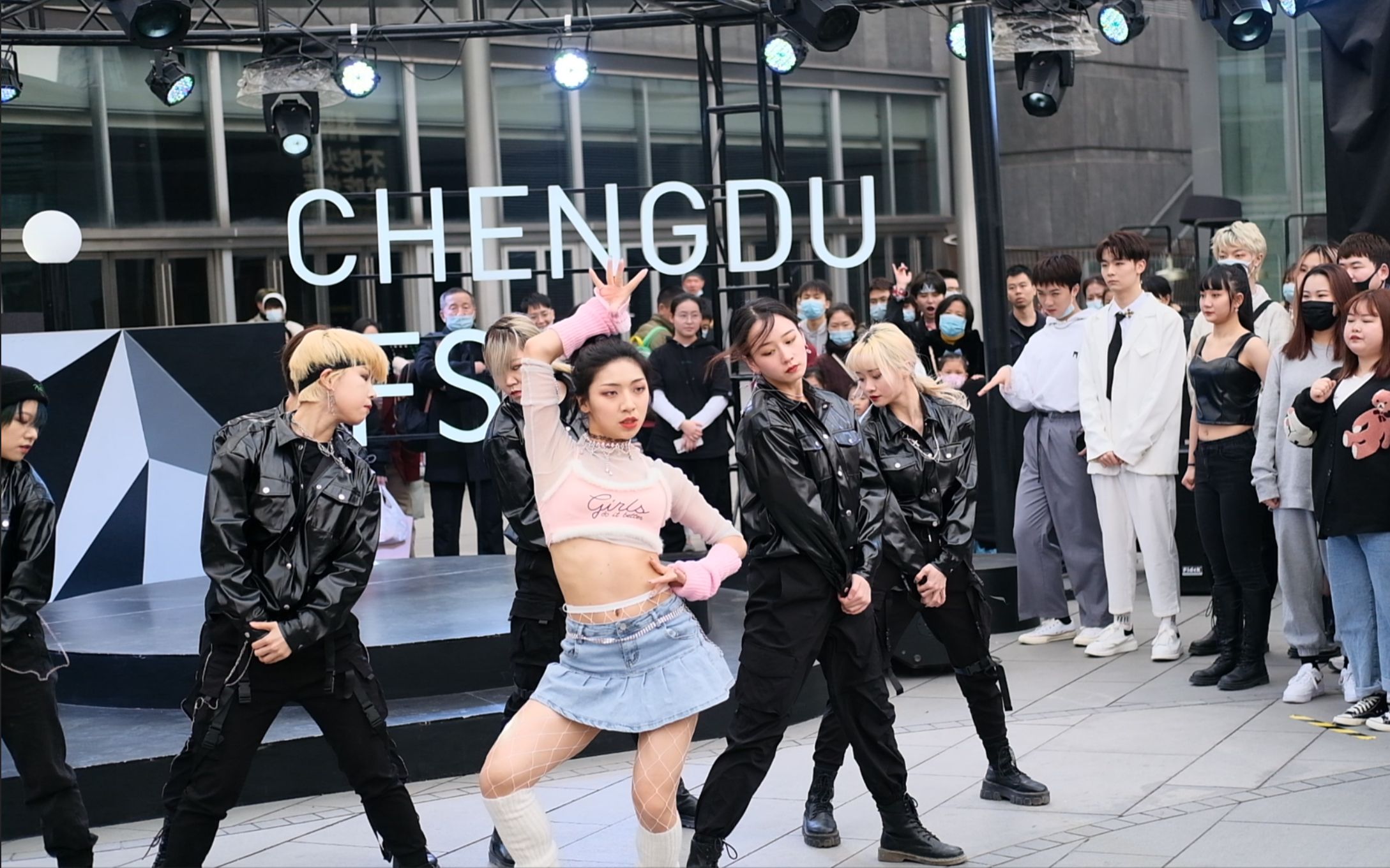 【直拍】泫雅im not cool成都ifs路演 伴舞位超清直拍