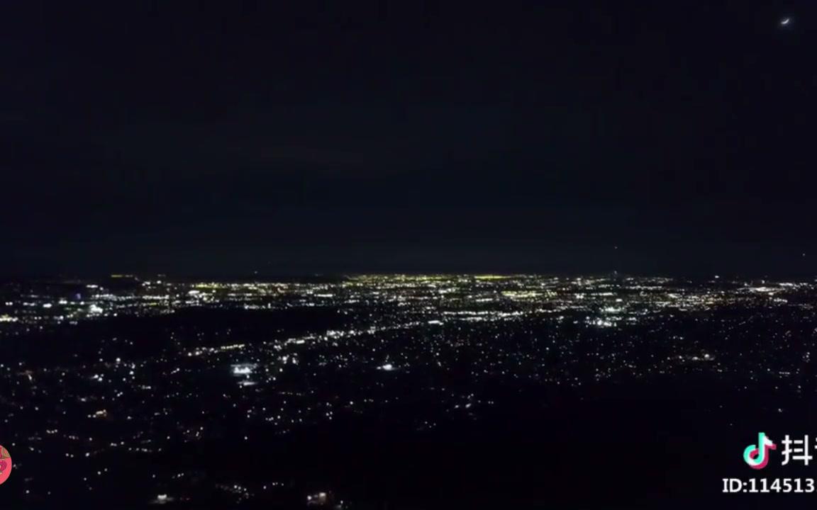 高能!我曾经跨过山和大海,也穿过人山人海,来自抖音的那些平凡之路航拍!哔哩哔哩bilibili