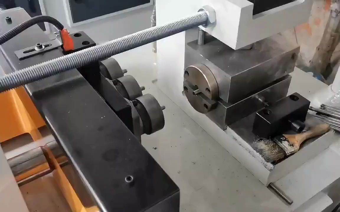 40多工位全自动缩管机液压墩头机