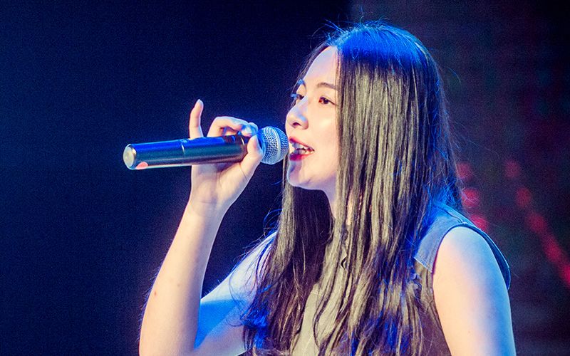 【一人之下513见面会】幺妹儿冯宝宝 现场完整版