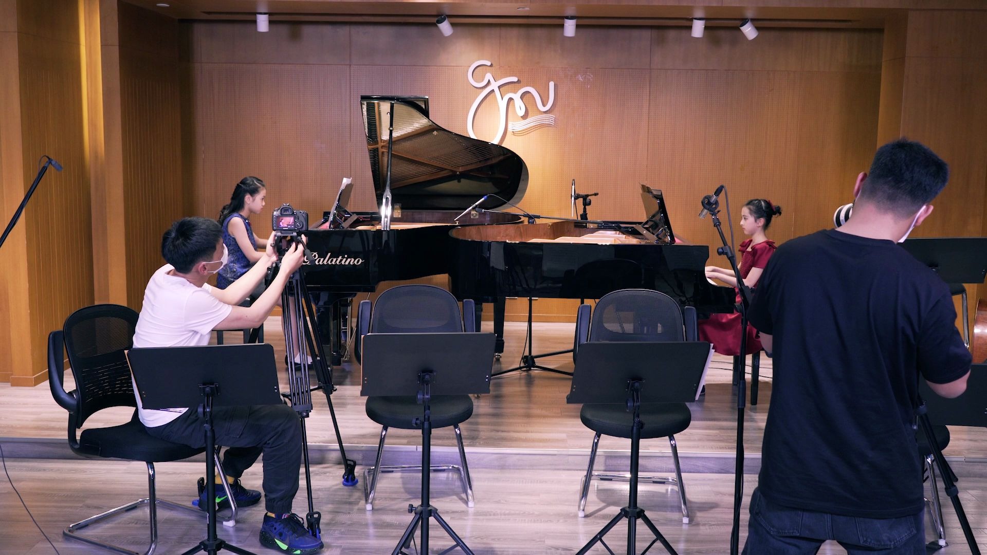 让我们荡起双桨双钢琴无乐队伴奏