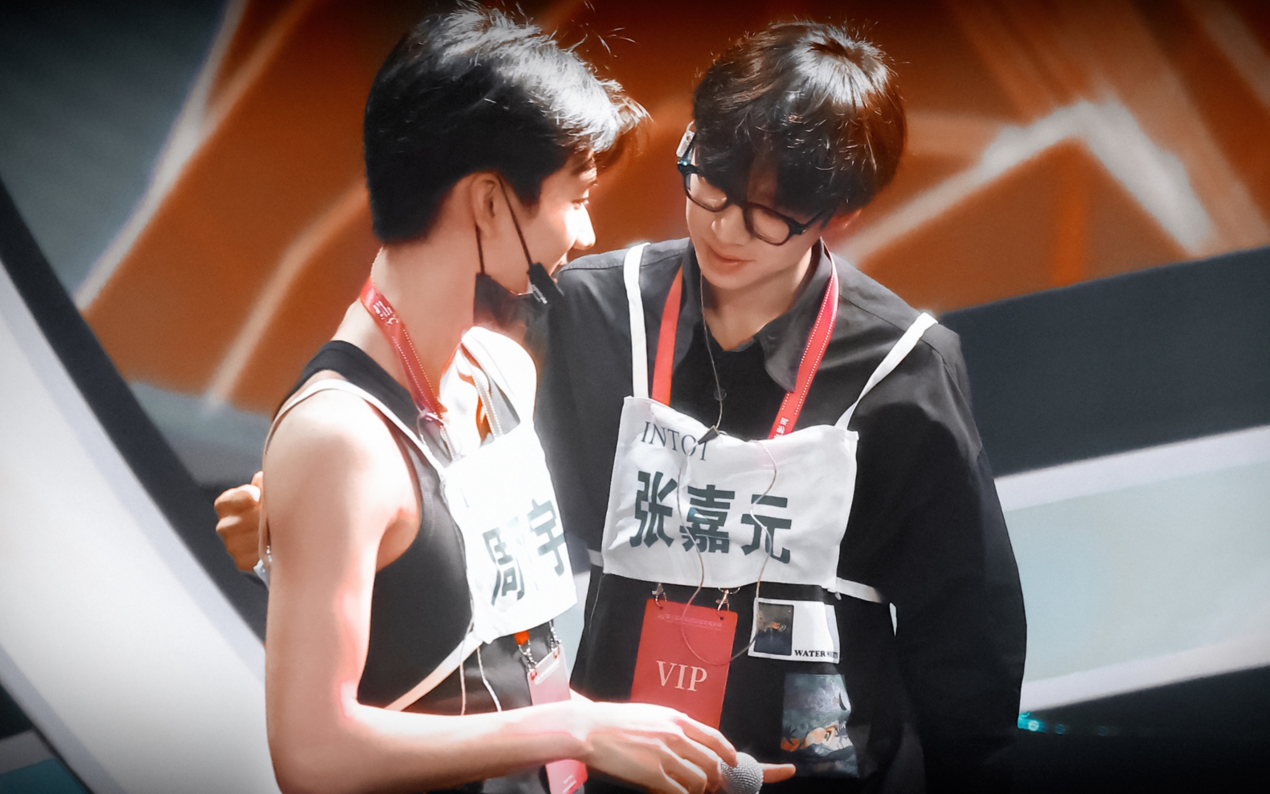【元周率】【into1】【周柯宇】【张嘉元】元周率庐山电影节彩排视频