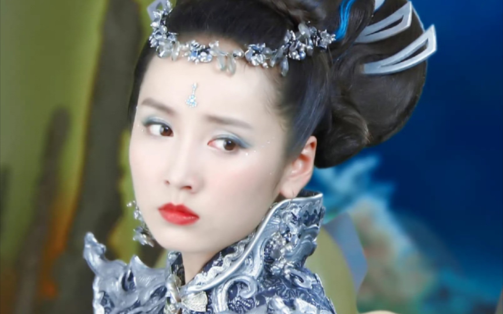 当年吕一饰演的美人鱼女皇真是惊艳了所有人,太美了!