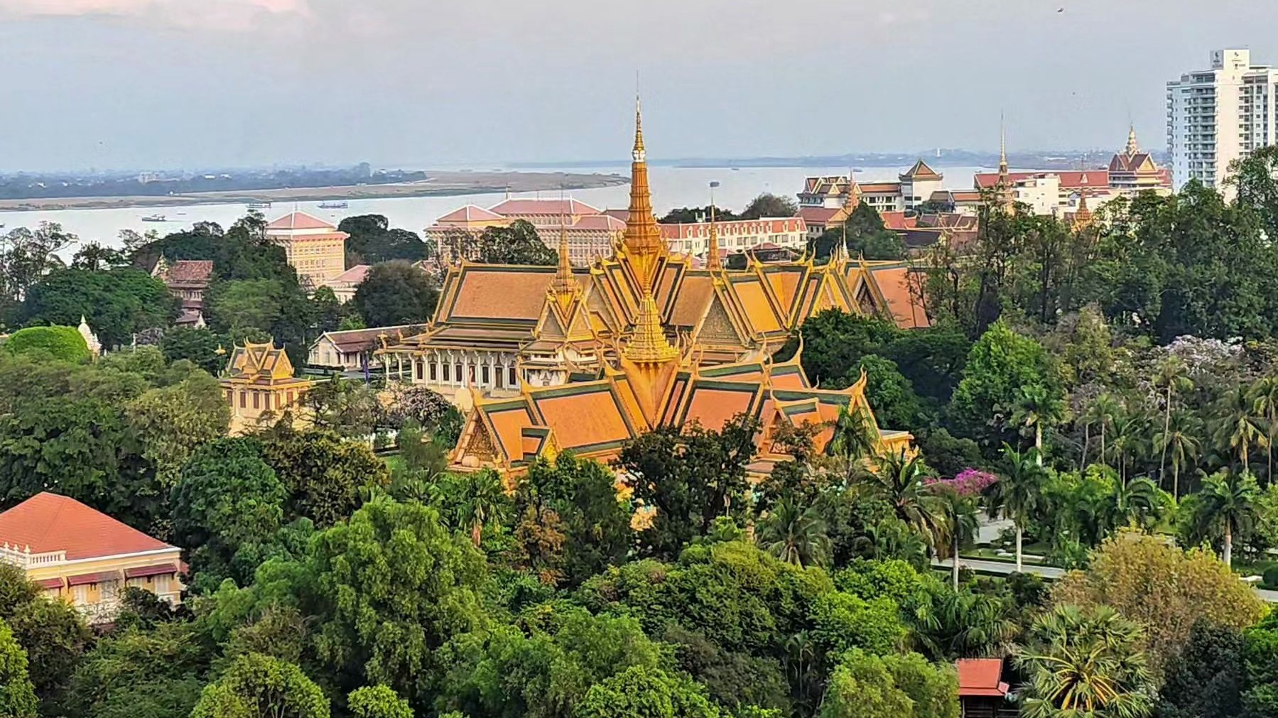 俯瞰柬埔寨金边皇宫 2025.02.19