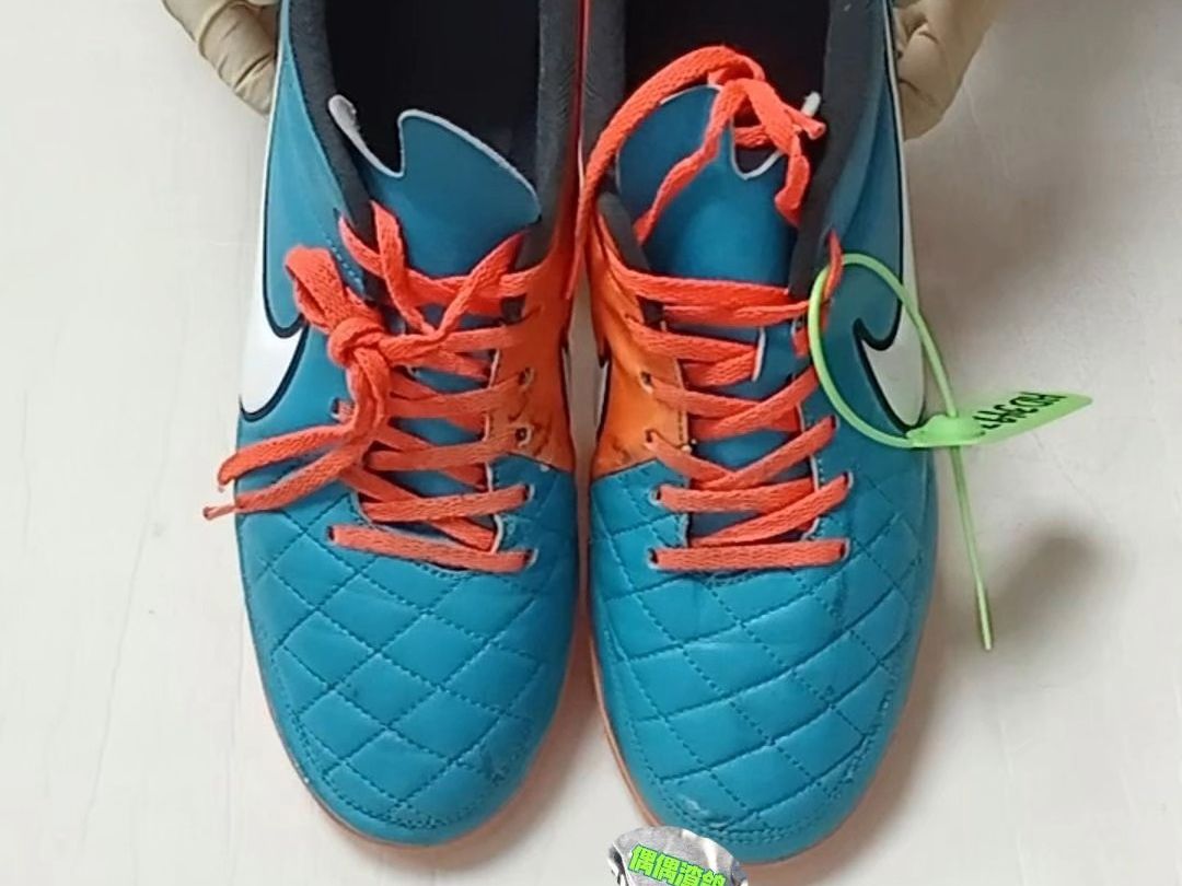 耐克传奇5足球鞋换底