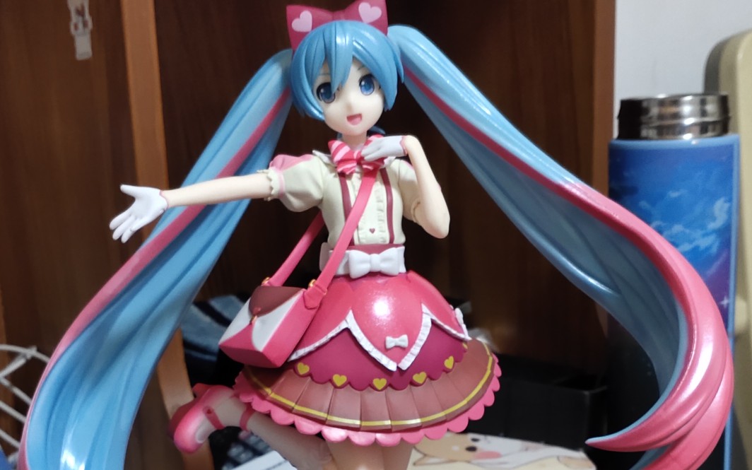 bilibili粉色爱心初音未来手办开箱_哔哩哔哩 (゜-゜)つロ 干杯~-bili