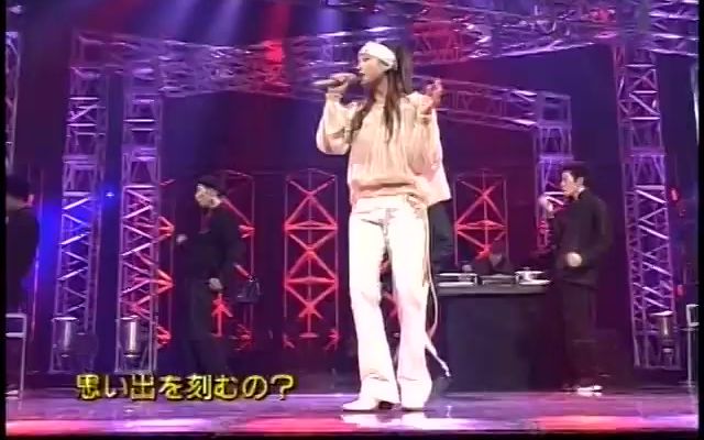 [图]上原多香子 - Kiss you 情熱 Live