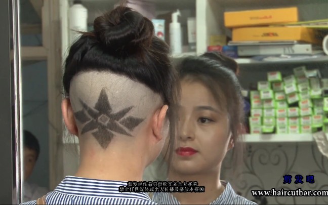 珍珍小姐剪长发过程中变化各种发型后剃光头