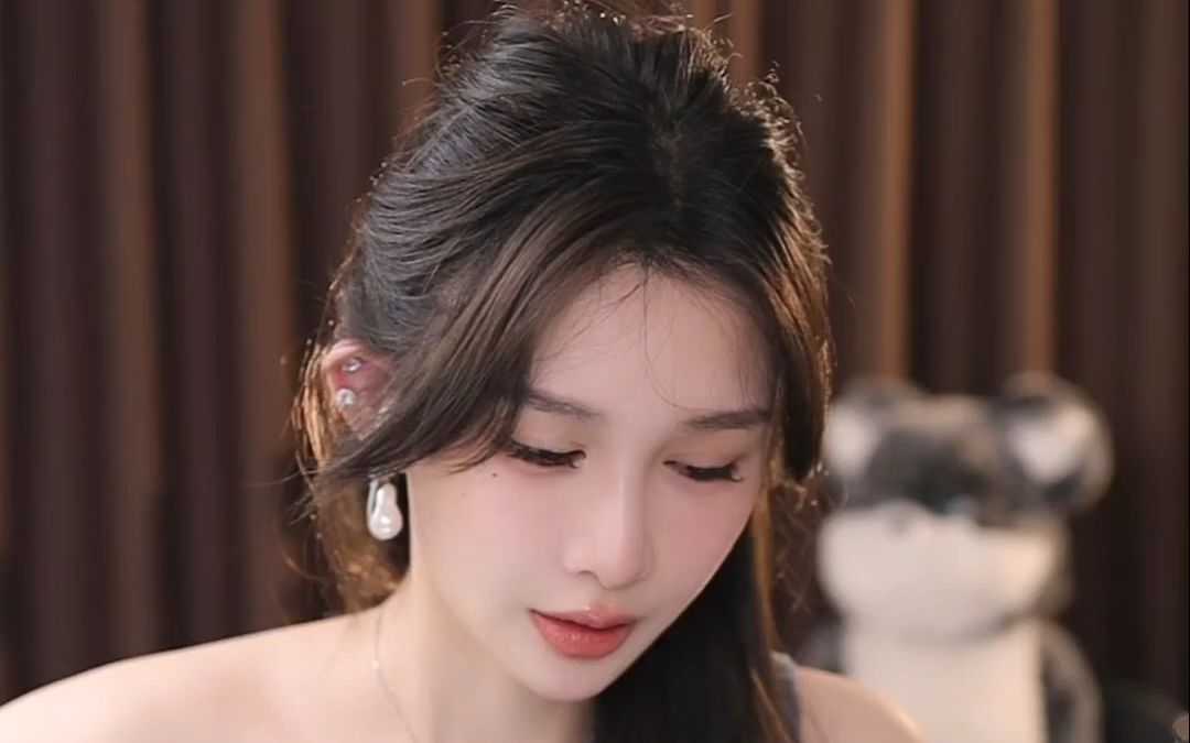 抖音主播 莫妮卡