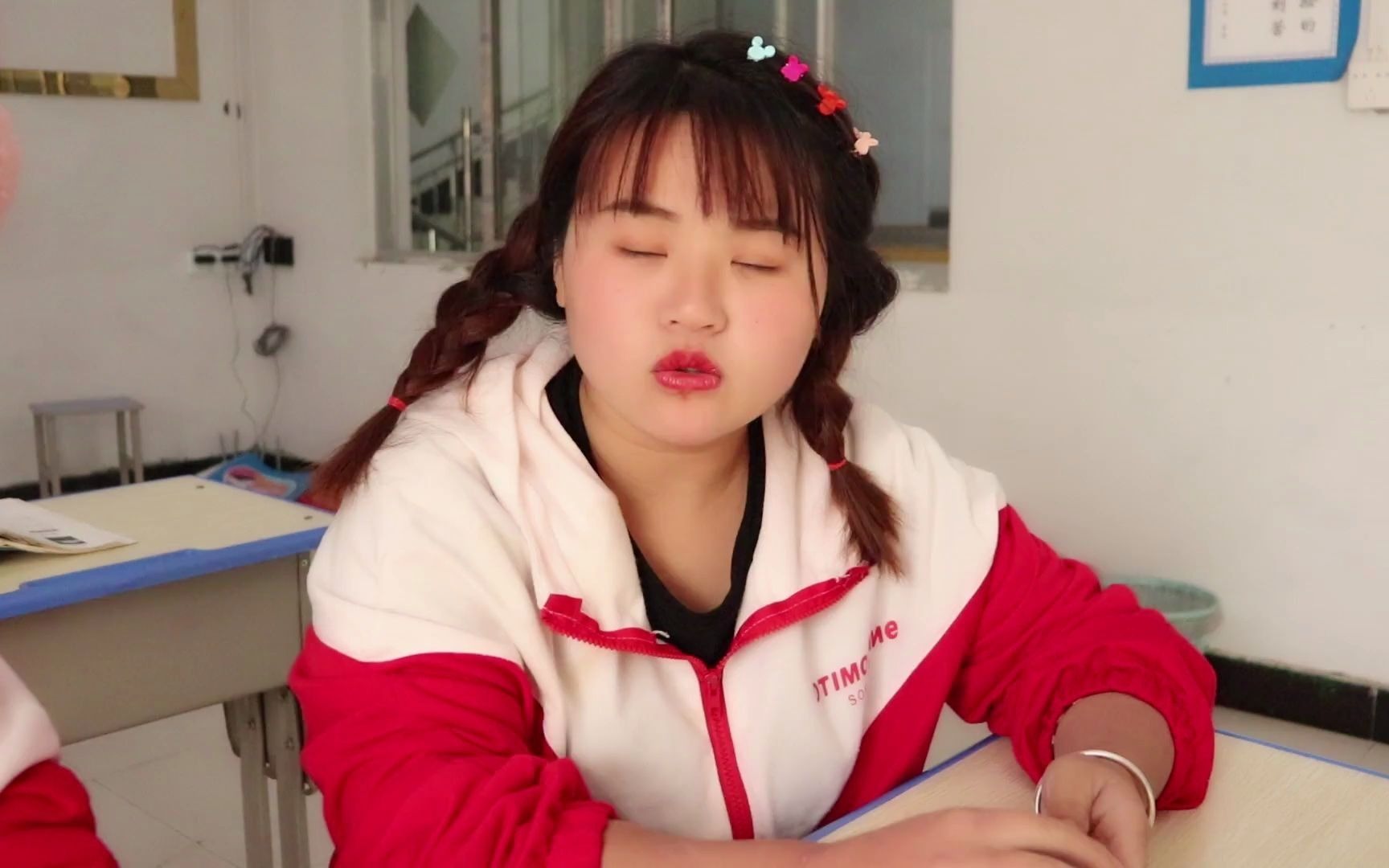 胖芸儿听说同学生病特意做粉色的水晶泥去看她真有爱无硼砂