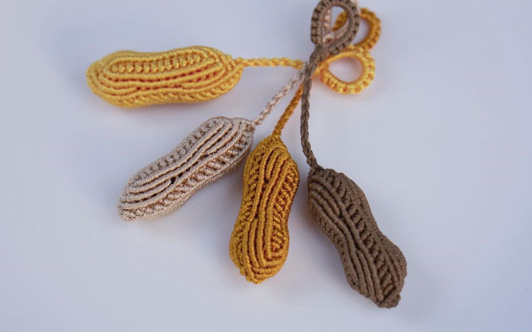 绳编小妙招,花生钥匙链的制作方法!