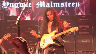 Descargar video: 「电吉他」Yngwie Malmsteen - Far Beyond The Sun ｜ 10-12-2024