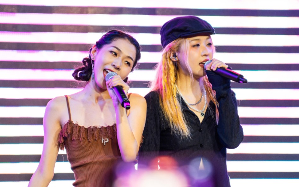 『3unshine』出道八年再唱《甜蜜具现式》,广州演唱会live饭拍合集