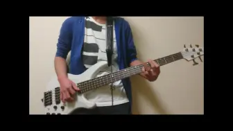 Descargar video: 【SlapBass】脑浆炸裂女孩 爆裂贝斯cover【ろかりおん】