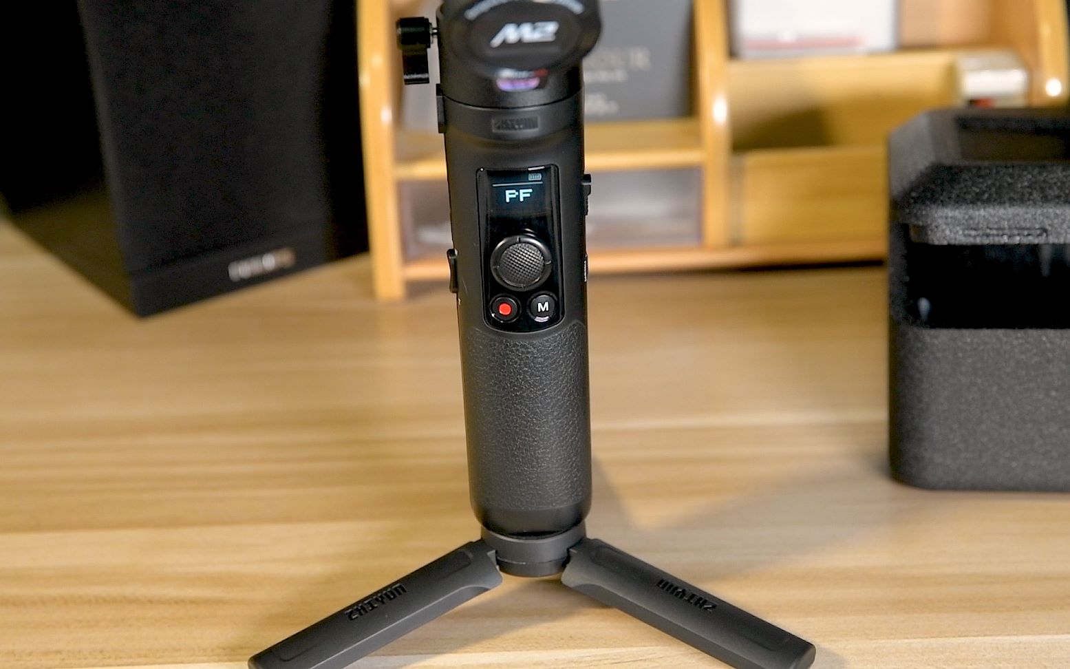 智云m2开箱实测太香了不愧是真正的手机专业稳定器