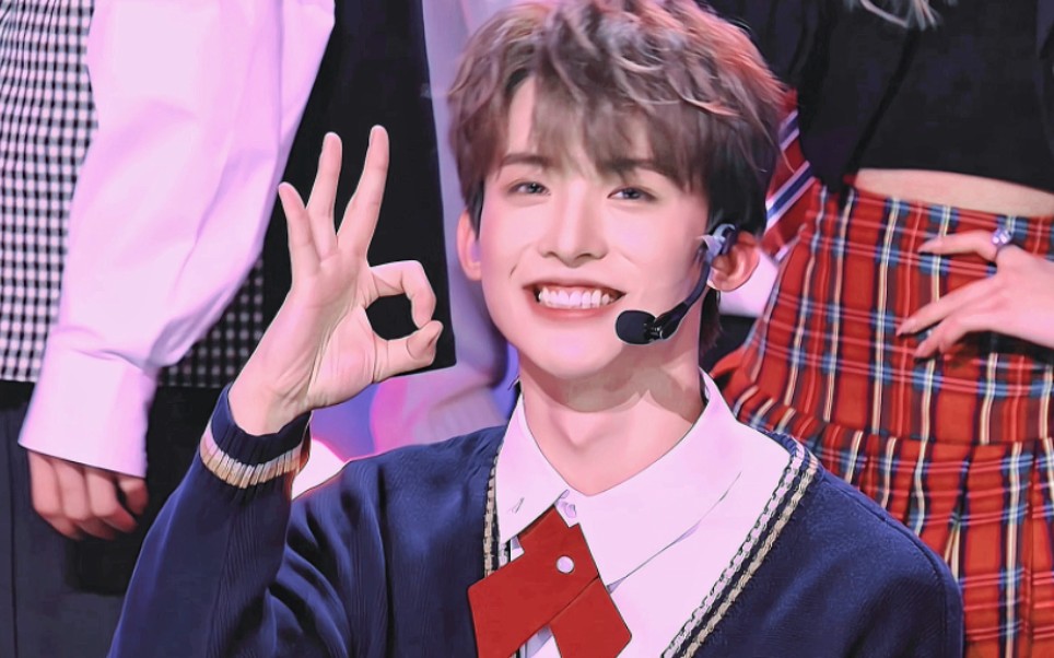 常华森青你的舞台每个舞台美貌都在线!